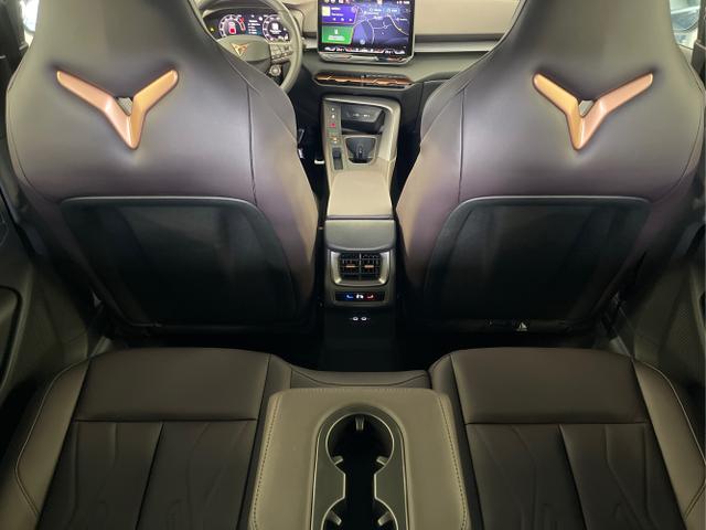 Cupra / Terramar / Schwarz / / / 4Drive Leder+Pano+AKEBONO+Matrix+AHK+Stdhz+20 Zoll