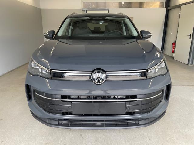 Volkswagen / Tiguan / Grau / / / 204PS DSG eHybrid IQ.Light+Navi