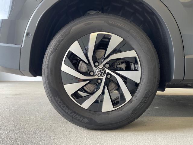 Volkswagen / Tiguan / Grau / / / 204PS DSG eHybrid IQ.Light+Navi