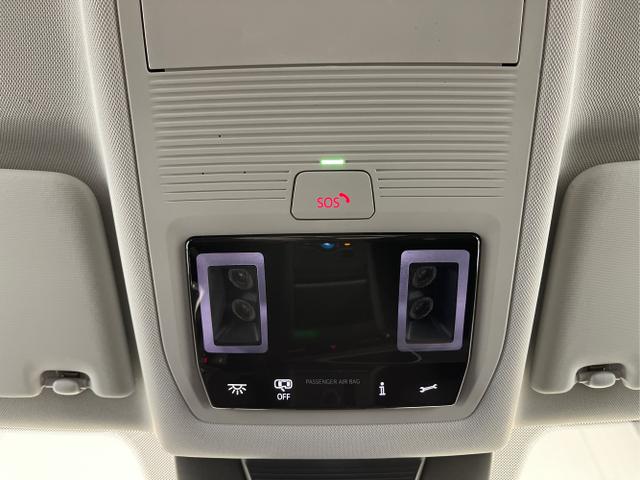 Volkswagen / Tiguan / Grau / / / 204PS DSG eHybrid IQ.Light+Navi