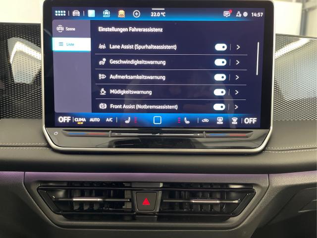 Volkswagen / Tiguan / Grau / / / 204PS DSG eHybrid IQ.Light+Navi