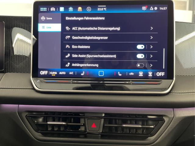 Volkswagen / Tiguan / Grau / / / 204PS DSG eHybrid IQ.Light+Navi