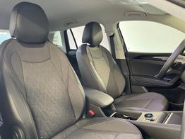 Volkswagen Tiguan LIFE eHybrid DSG AHK+360°+Navi+IQ.Light+IQ.Drive+DCC 