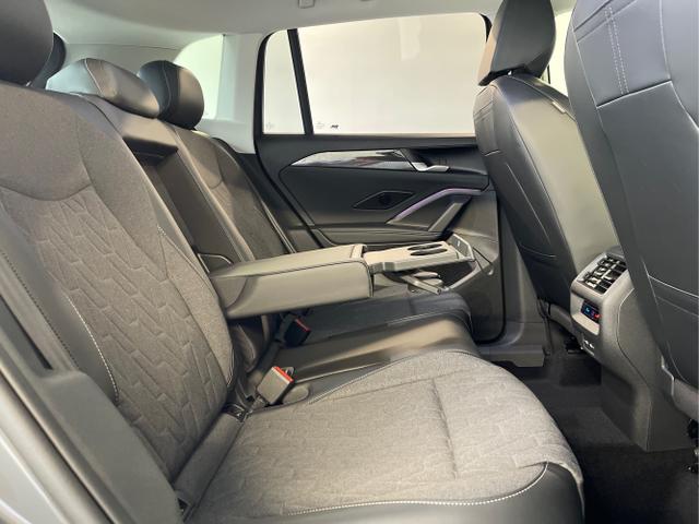 Volkswagen / Tiguan / Grau / / / 204PS DSG eHybrid IQ.Light+Navi