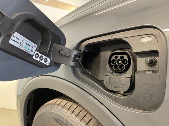 Volkswagen / Tiguan / Grau / / / 204PS DSG eHybrid IQ.Light+Navi