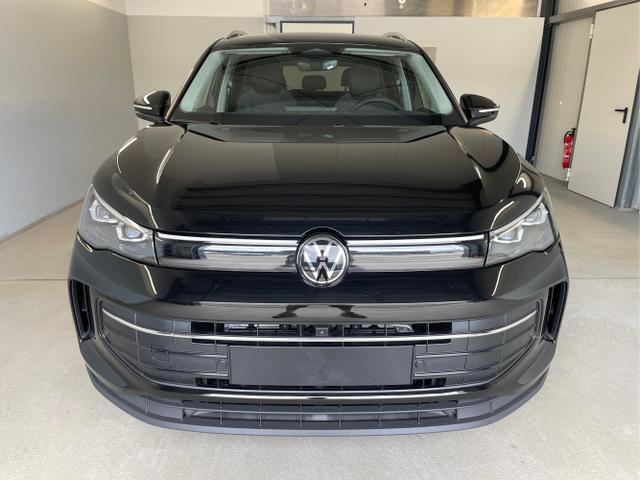 Volkswagen / Tiguan / Schwarz / / / 204PS DSG eHybrid IQ.Light+Navi