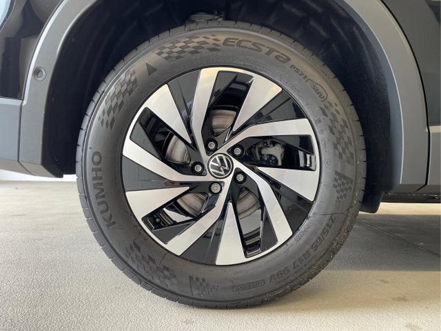 Volkswagen / Tiguan / Schwarz / / / 204PS DSG eHybrid IQ.Light+Navi