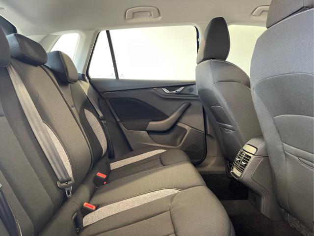 Skoda / KAMIQ / Blau / / / 115PS AHK+Kessy