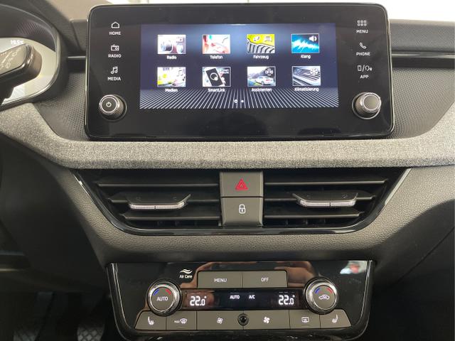 Skoda / KAMIQ / Blau / / / 115PS AHK+Kessy