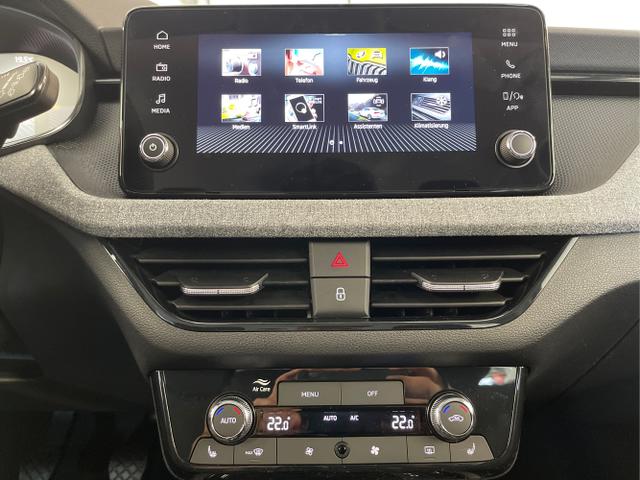 Skoda / KAMIQ / Weiß / / / 115PS AHK+Kessy