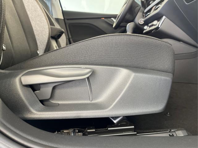 Skoda / KAMIQ / Weiß / / / 115PS AHK+Kessy