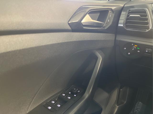 Volkswagen / T-Cross / Silber / / / 115PS AHK+Kamera+Kessy