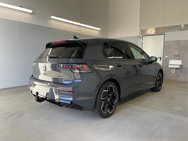 Volkswagen / Golf / Grau / / / 150PS DSG+Black Style