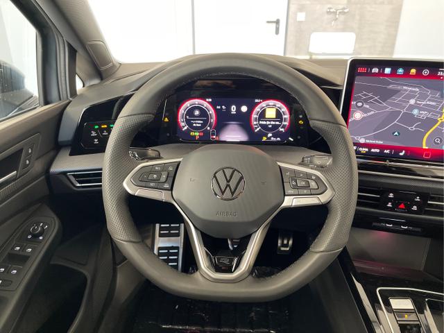 Volkswagen / Golf / Grau / / / 150PS DSG+Black Style