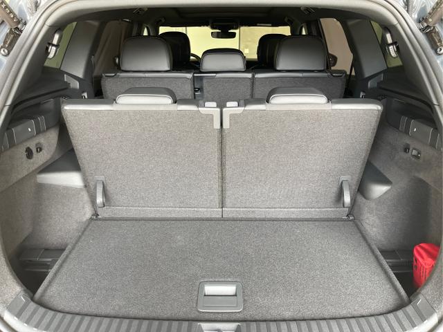 Volkswagen / Tayron / Grau / / / 193PS 7Sitz+Harman+Pano+AHK+20+Stdhz+Leder+NaviPro