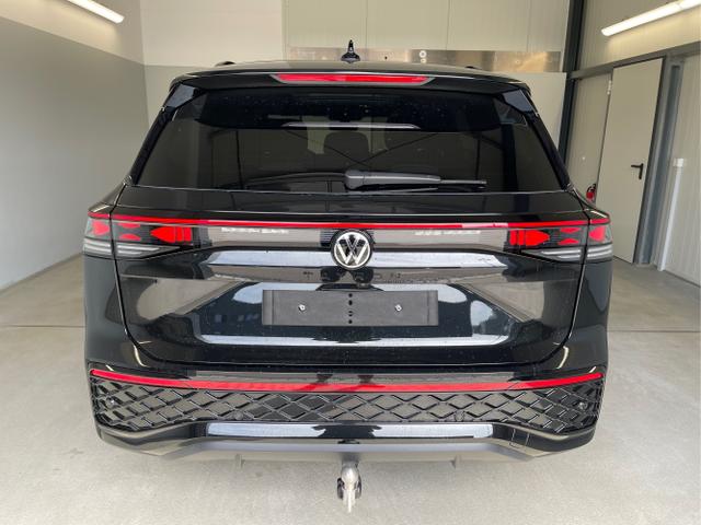 Volkswagen / Tayron / Schwarz / / / 193PS 7Sitz+Harman+Pano+AHK+20+Stdhz+Leder+NaviPro