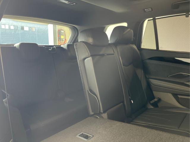 Volkswagen / Tayron / Schwarz / / / 193PS 7Sitz+Harman+Pano+AHK+20+Stdhz+Leder+NaviPro