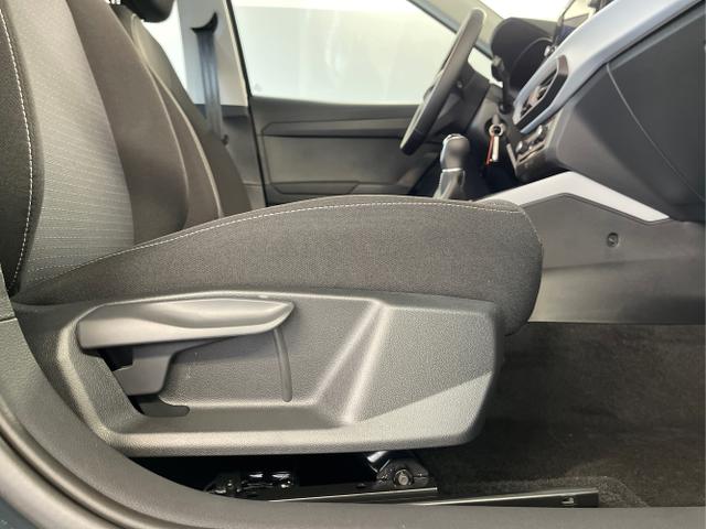 Seat / Arona / Blau / / / 115PS AHK+Sitzheiz+Climatronic