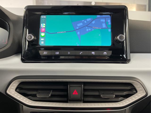 Seat / Arona / Grau / / / 115PS AHK+Sitzheiz+Climatronic
