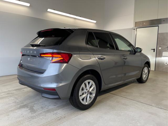 Skoda / Fabia / Grau / / / 115PS DSG Alu+AHK+Kessy+Kamera+GV5