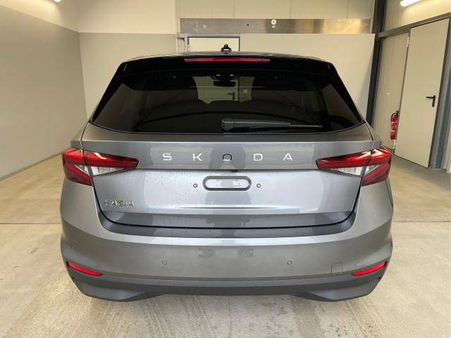 Skoda / Fabia / Grau / / / 115PS DSG Alu+AHK+Kessy+Kamera+GV5