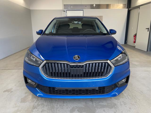 Skoda / Fabia / Blau / / / 115PS DSG AHK+Kamera