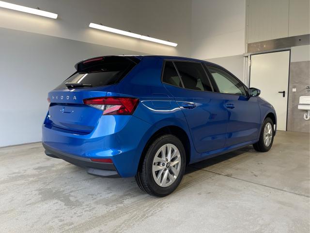 Skoda / Fabia / Blau / / / 115PS DSG AHK+Kamera