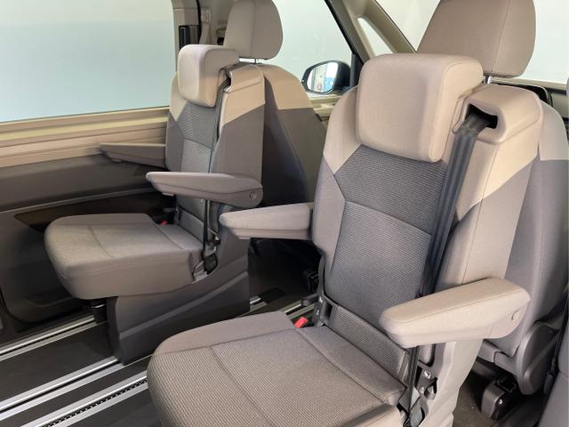 Volkswagen / T7 Multivan / Grau / / / TDI AHK+Navi