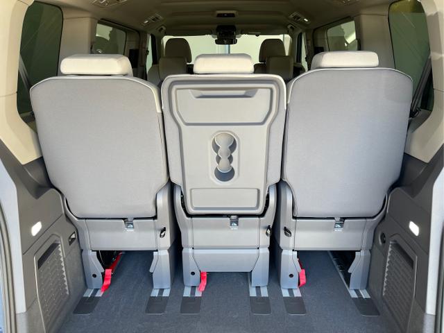 Volkswagen / T7 Multivan / Grau / / / TDI AHK+Navi