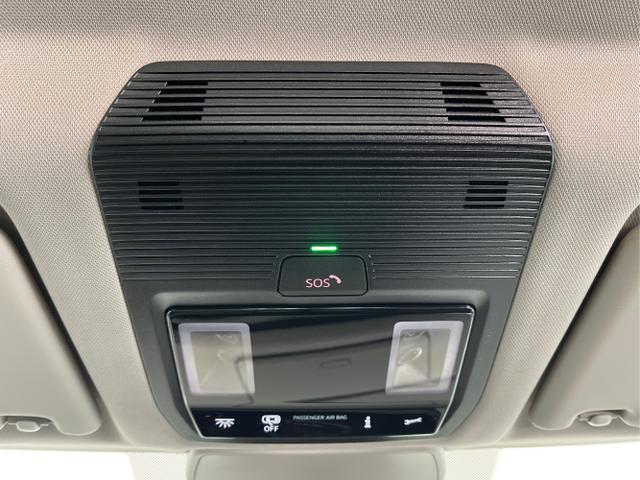 Volkswagen / T7 Multivan / Weiß / / / TDI AHK+Navi