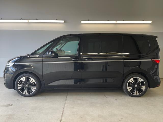 Volkswagen / T7 Multivan / Schwarz / / / 245PS DSG 4Motion Leder+AHK+7 Sitze