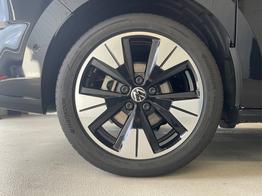 Volkswagen T7 Multivan Style eHybrid 4Motion Leder+AHK+7Sitz+Pano+Navi+HeadUp+360°+Harman+19Zoll+DCC 
