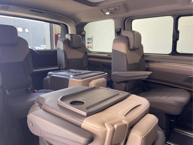 Volkswagen / T7 Multivan / Schwarz / / / 245PS DSG 4Motion Leder+AHK+7 Sitze