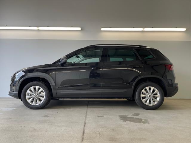 Skoda / Karoq / Schwarz / / / 150PS DSG AHK+Kessy