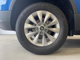 Skoda Karoq Selection 150PS DSG AHK+Kessy+Kamera+eHeck+Sitzheiz 