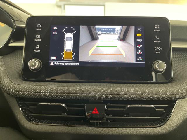 Skoda / Fabia / Grau / / / 115PS DSG Alu+AHK+Kessy+Kamera+GV5