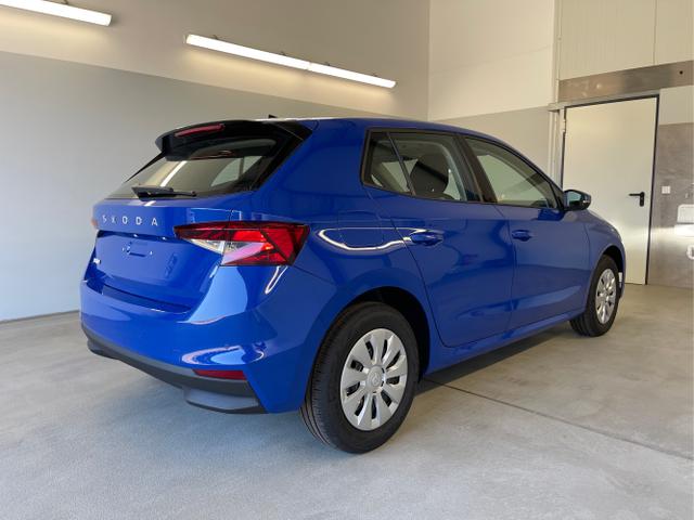 Skoda / Fabia / Blau / / / 115PS App Connect