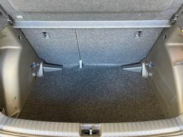 Skoda Fabia Drive 115PS GV5+Sitzheiz+AppConnect+LED+Armlehne+Touch+PDC+Nebel 