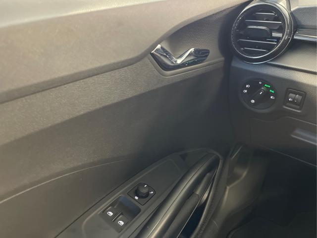 Skoda / Fabia / Grau / / / 115PS App Connect