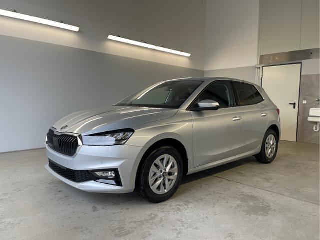 Skoda Fabia - Selection 115PS DSG Alu+AHK+Kessy+Kamera+GV5+Sitzheiz