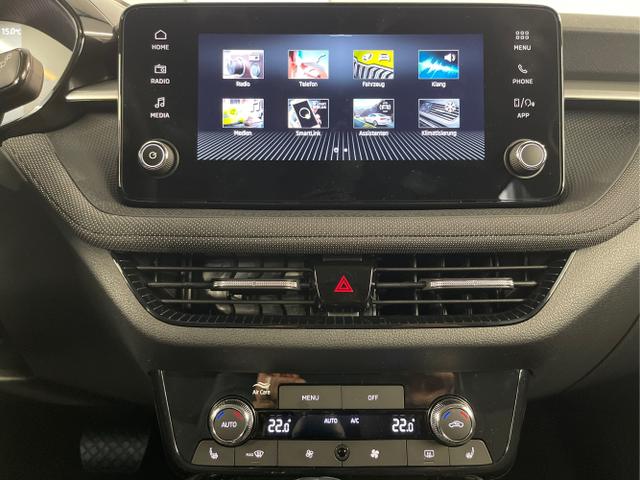 Skoda / Fabia / Silber / / / 115PS DSG Alu+AHK+Kessy+Kamera+GV5
