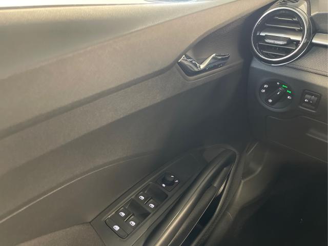 Skoda / Fabia / Silber / / / 115PS DSG Alu+AHK+Kessy+Kamera+GV5