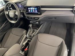 Skoda Fabia Selection 115PS DSG Alu+AHK+Kessy+Kamera+GV5+Sitzheiz 