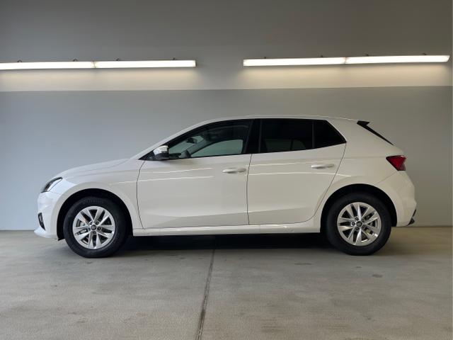 Skoda / Fabia / Weiß / / / 115PS DSG AHK+Kamera