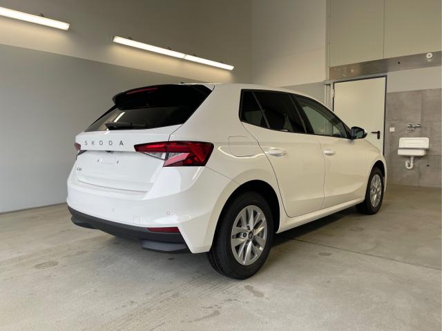 Skoda / Fabia / Weiß / / / 115PS DSG AHK+Kamera