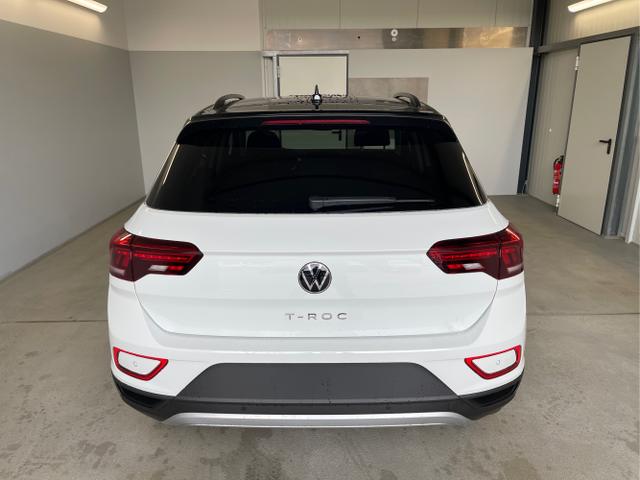 Volkswagen / T-Roc / Weiß / / / 150PS DSG AHK+Kessy+Kamera+ACC