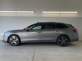Volkswagen Passat Variant R-Line 265PS 4M Stdhz+Leder+AHK+DCC+Pano+Harman+Alu19+IQ.Drive+Black+HUD 
