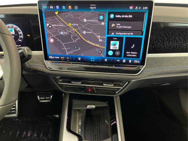 Volkswagen / Passat Variant / Silber / / / 265PS AHK+Pano+Harman Kardon