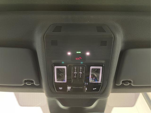 Volkswagen / Passat Variant / Silber / / / 265PS AHK+Pano+Harman Kardon