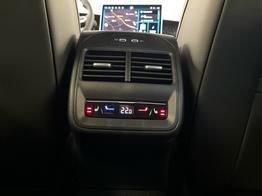 Volkswagen Passat Variant R-Line 265PS 4M AHK+DCC+Pano+Harman+Stdhz+Leder+Alu19+IQ.Drive+Black+HUD 